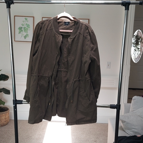 Jacket - Picture 1 of 3